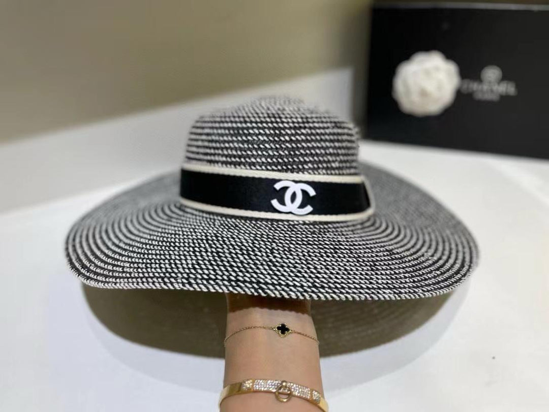 Ladies caps & hats Lilly Onlines