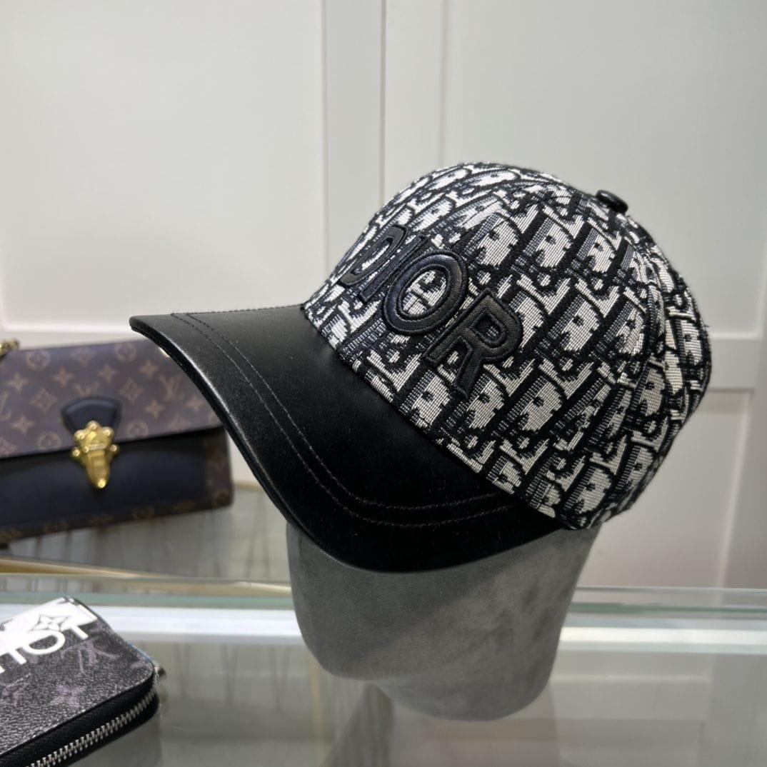 Ladies caps & hats Lilly Onlines