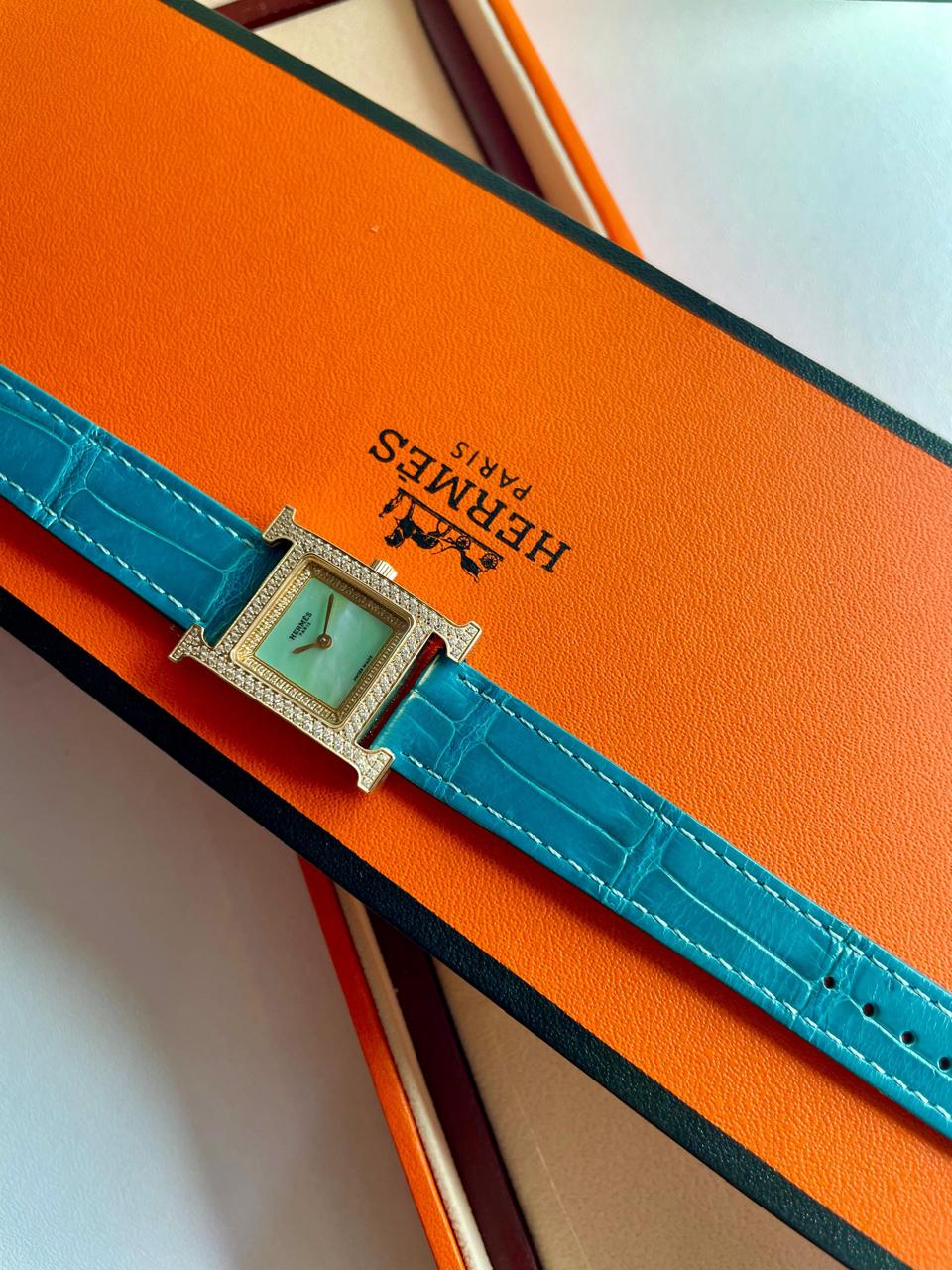Ladies watch Lilly Onlines