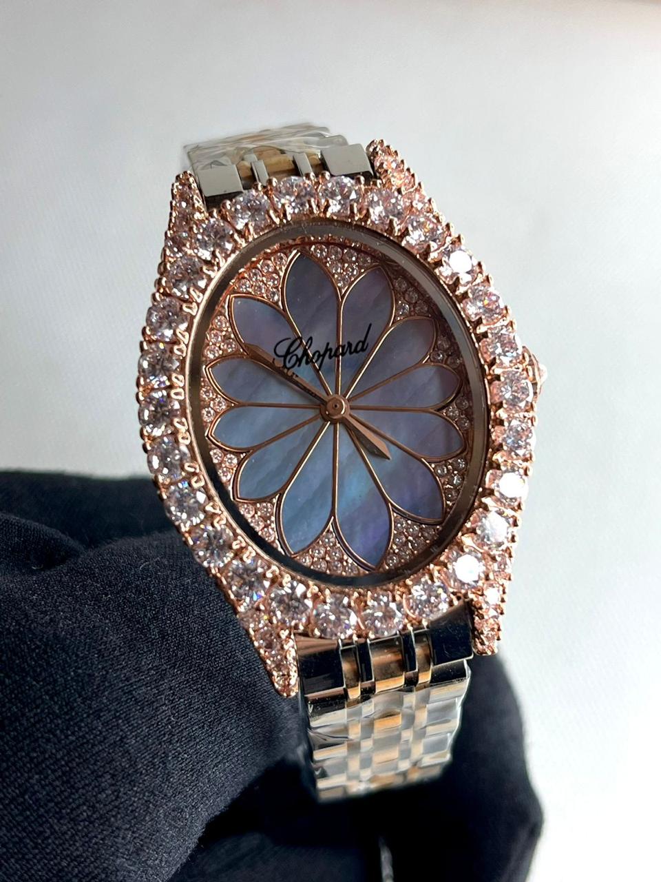 Ladies watch Lilly Onlines
