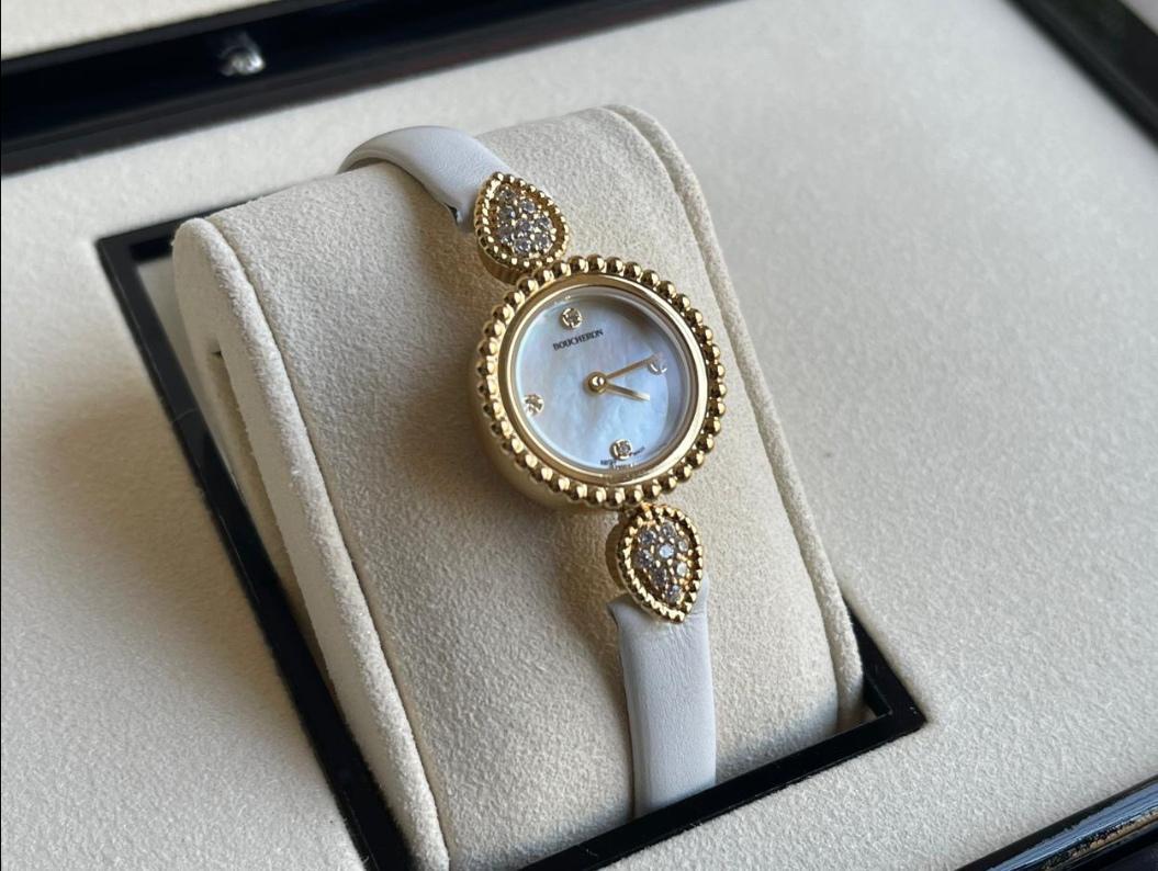 Ladies watch Lilly Onlines