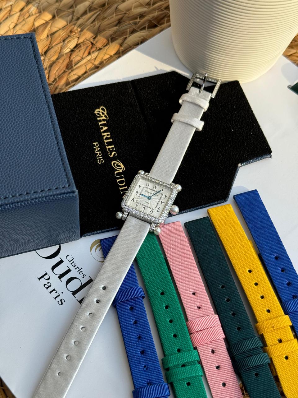 Ladies watch Lilly Onlines