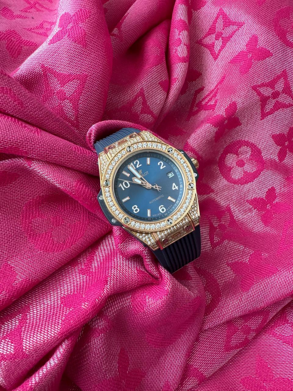Ladies watch Lilly Onlines