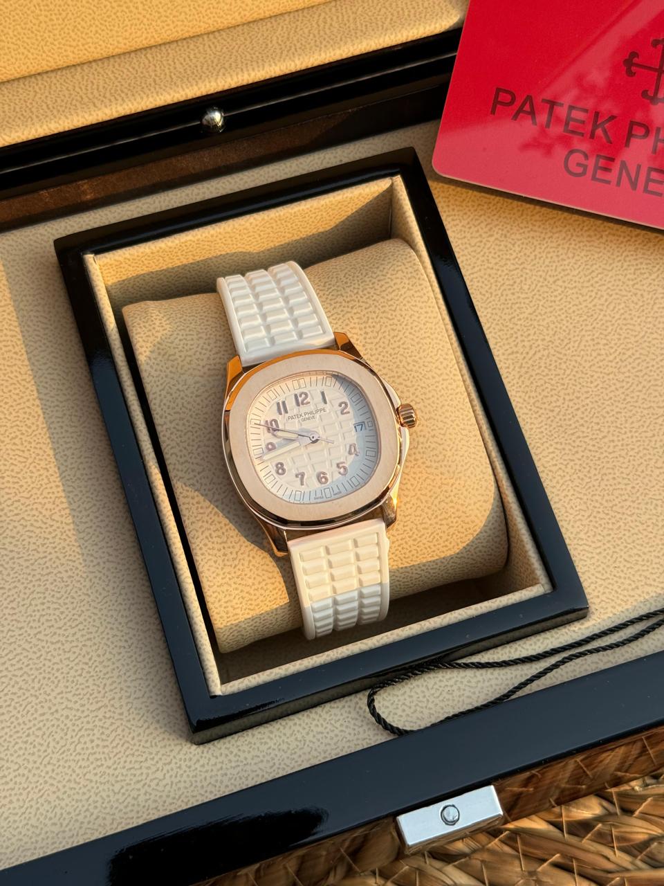 Ladies watch Lilly Onlines