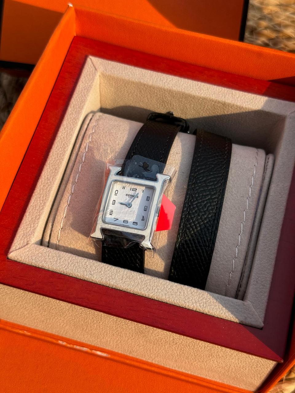 Ladies watch Lilly Onlines