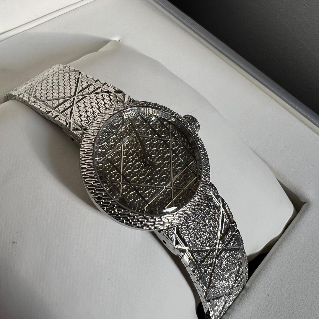 Ladies watch Lilly Onlines