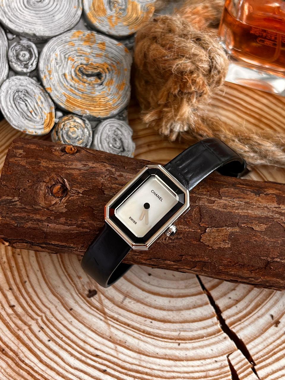 Ladies watch Lilly Onlines