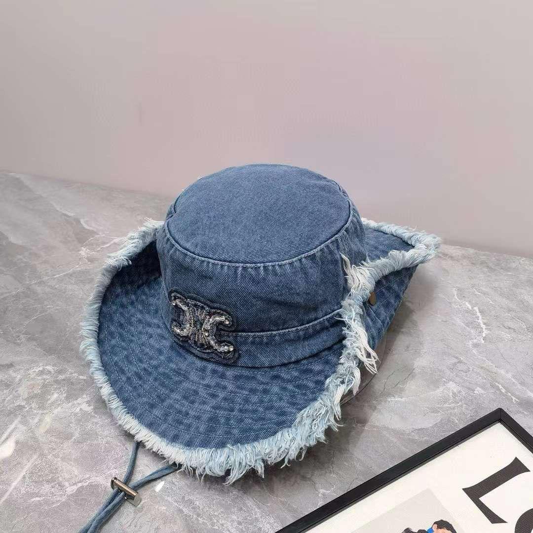 Ladies caps & hats Lilly Onlines