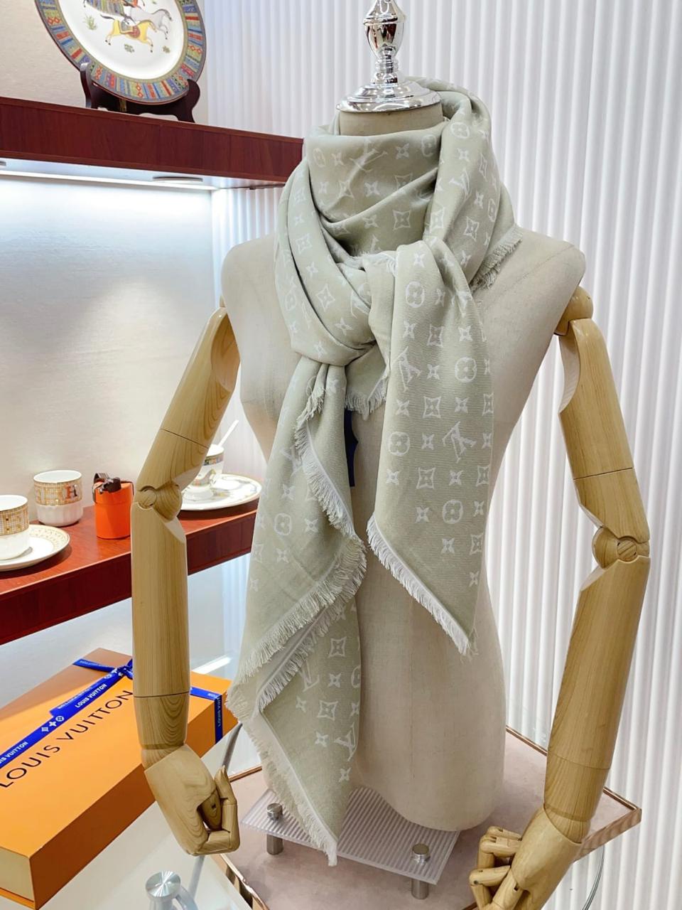 Ladies scarf Lilly Onlines