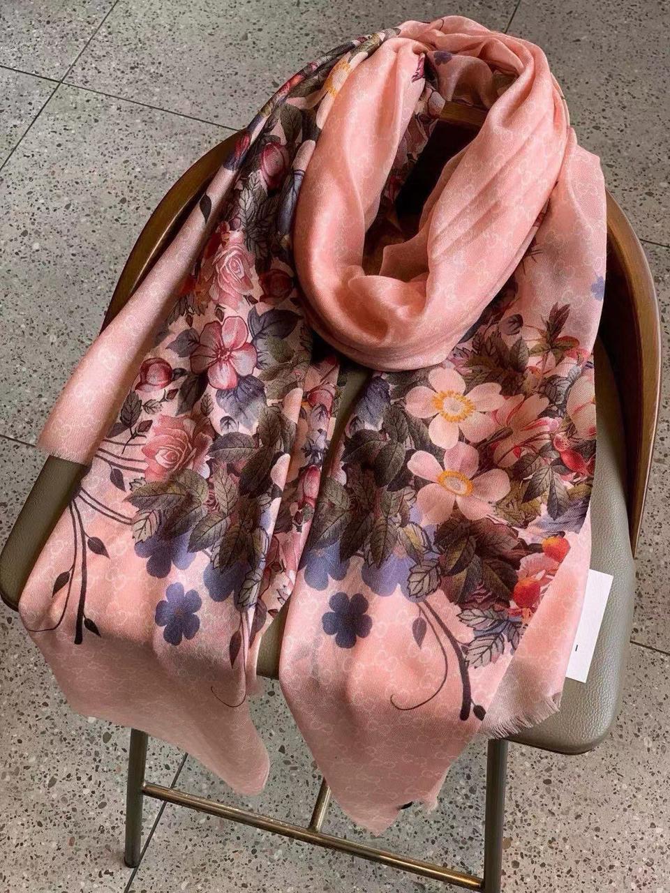 Ladies scarf. Lilly Onlines
