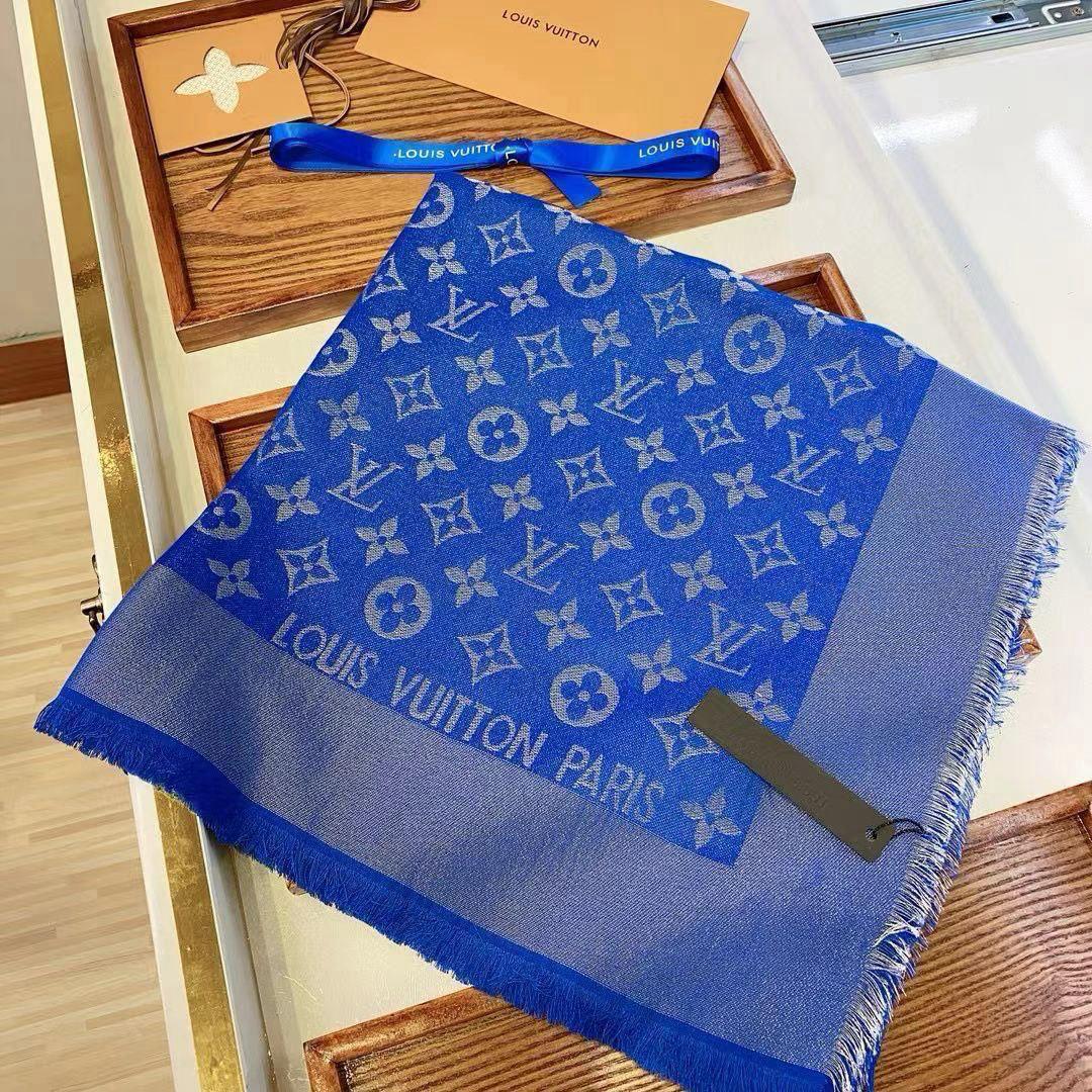 Ladies scarf. Lilly Onlines