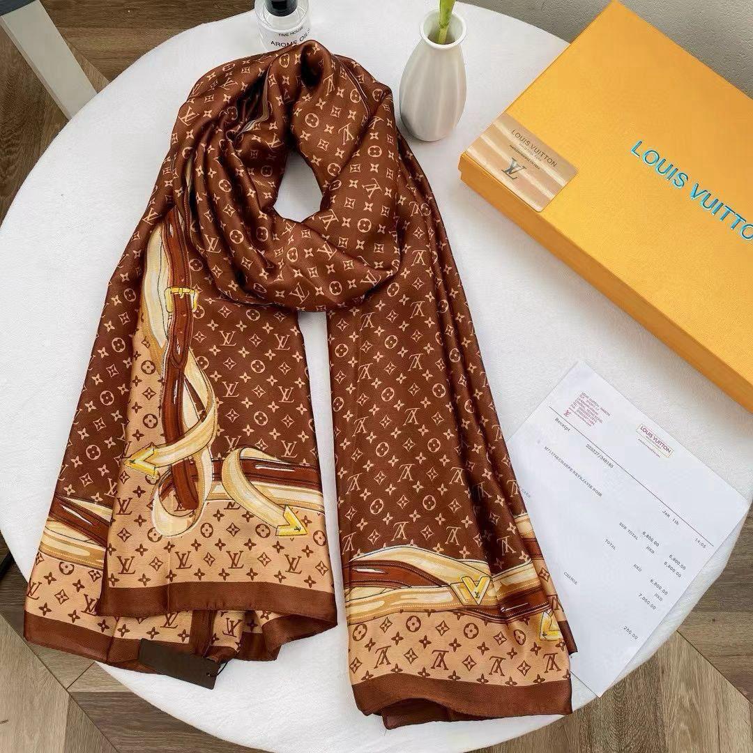 Ladies scarf. Lilly Onlines