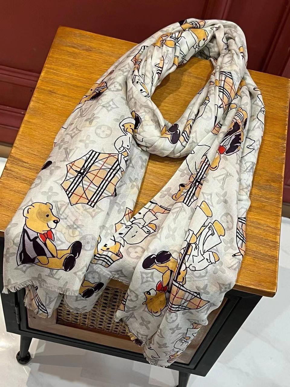 Ladies scarf. Lilly Onlines