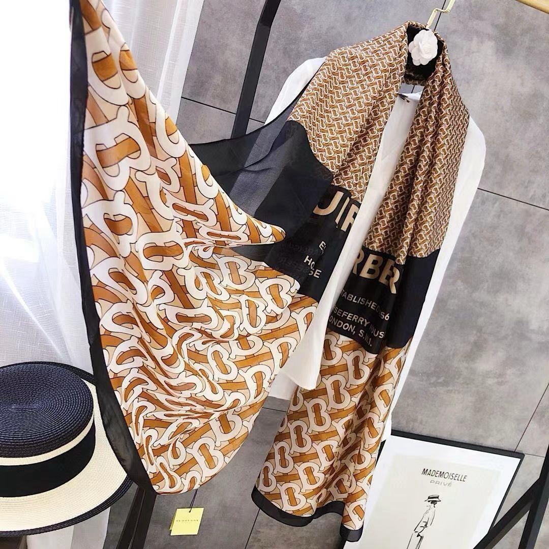 Ladies scarf. Lilly Onlines