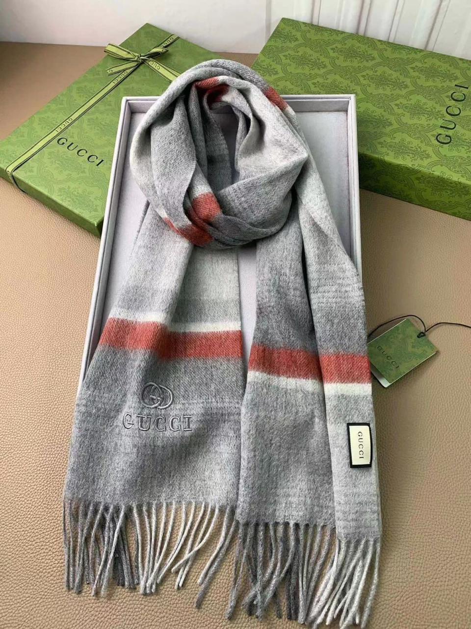 Ladies scarf. Lilly Onlines