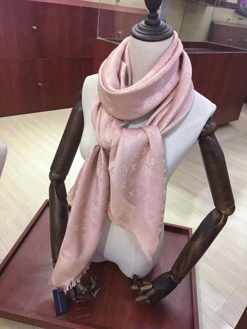 Ladies scarf. Lilly Onlines