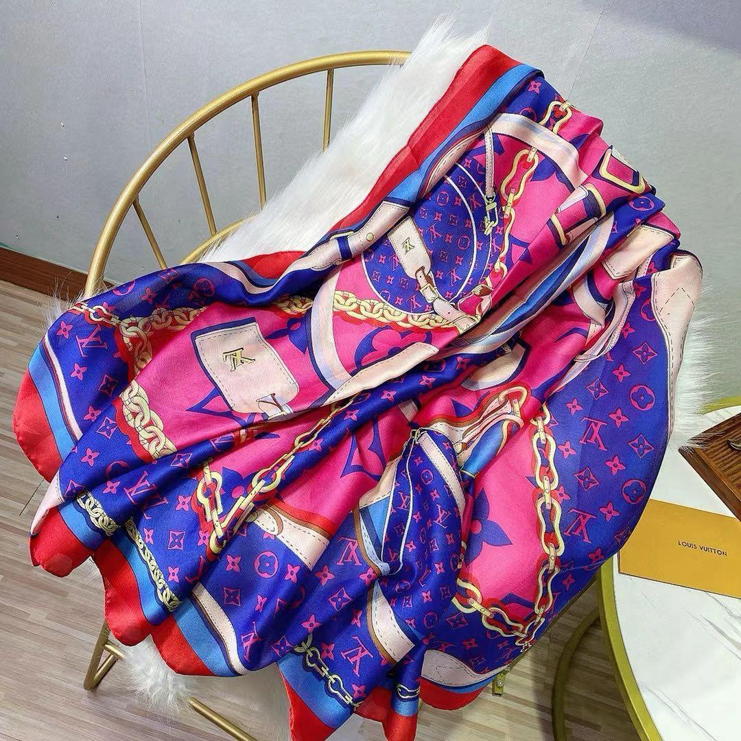Ladies scarf. Lilly Onlines