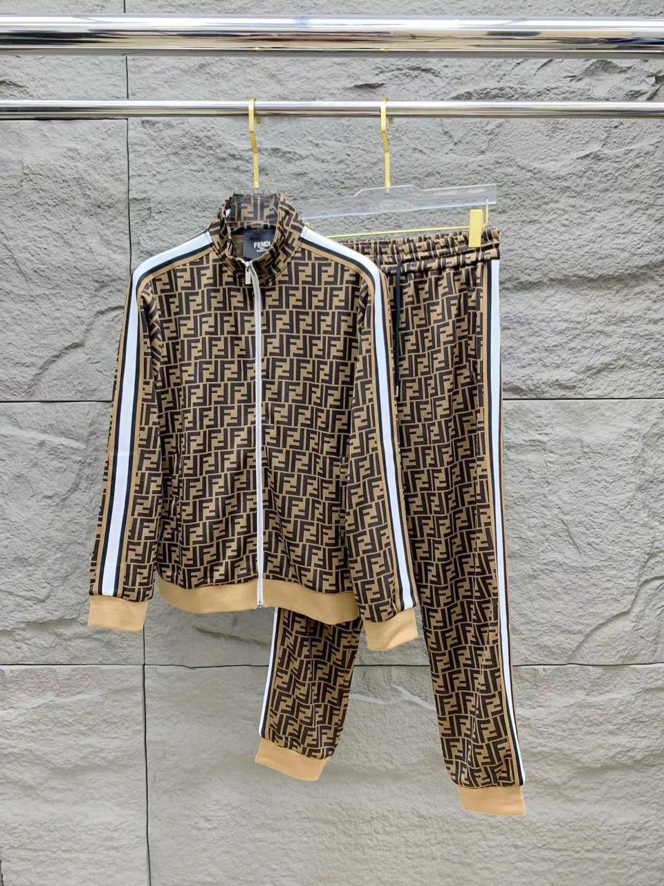 Men tracksuits Lilly Onlines