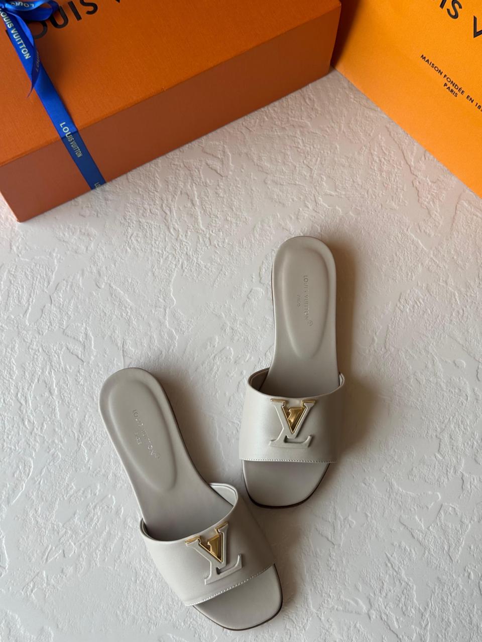 ladies flats Lilly Onlines