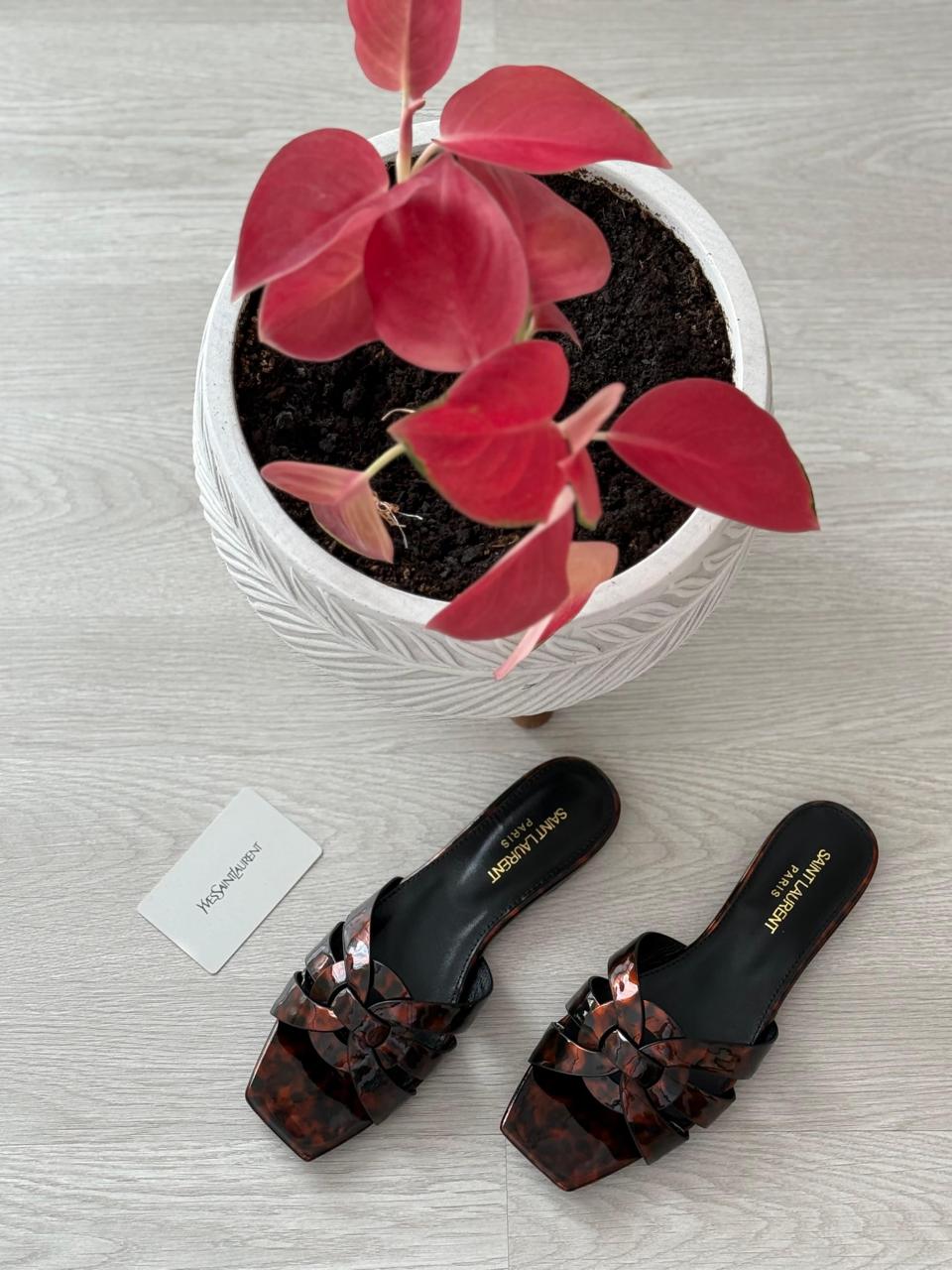 ladies flats Lilly Onlines