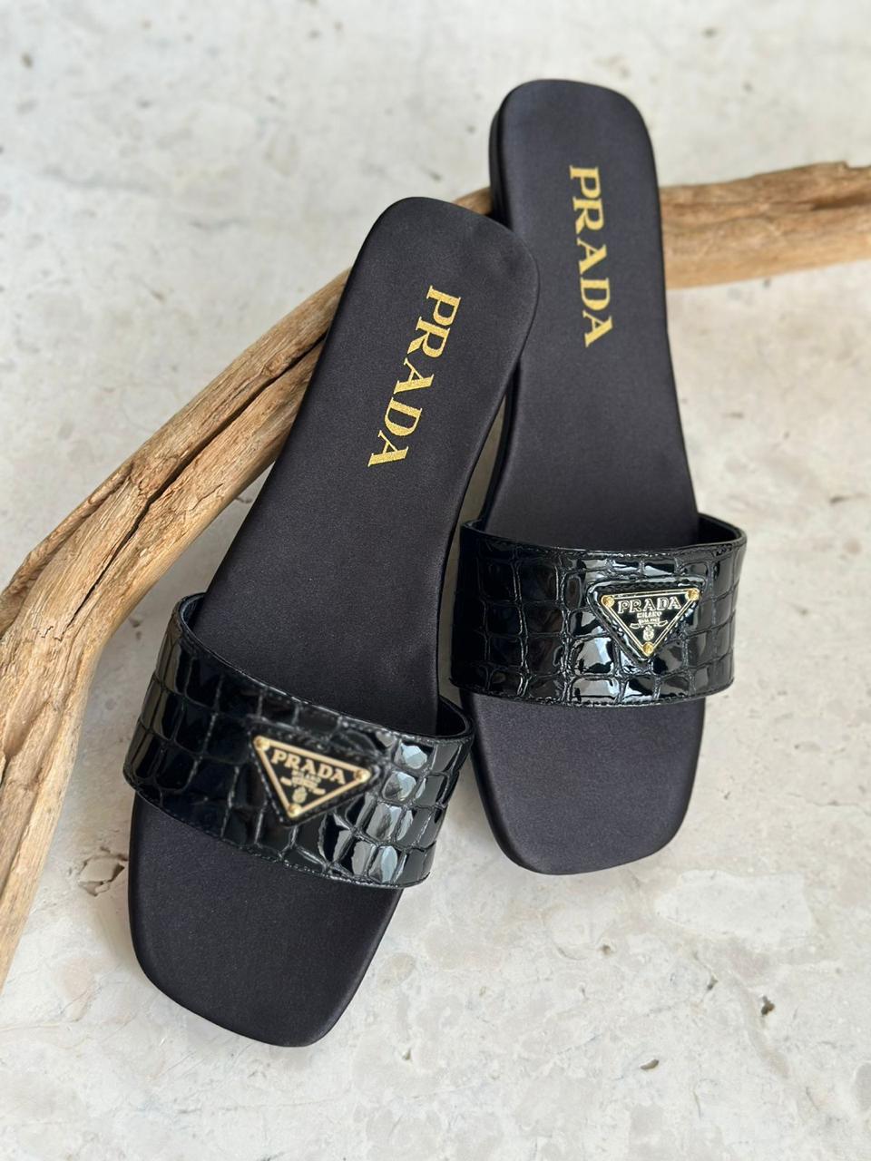 ladies flats Lilly Onlines