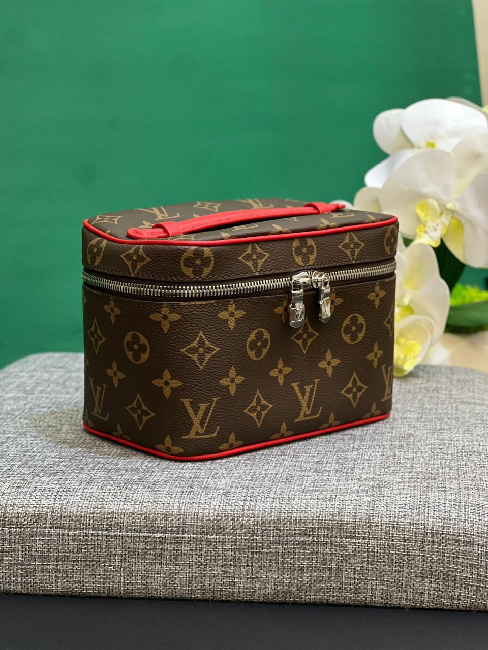 Ladies Lv bags Lilly Onlines
