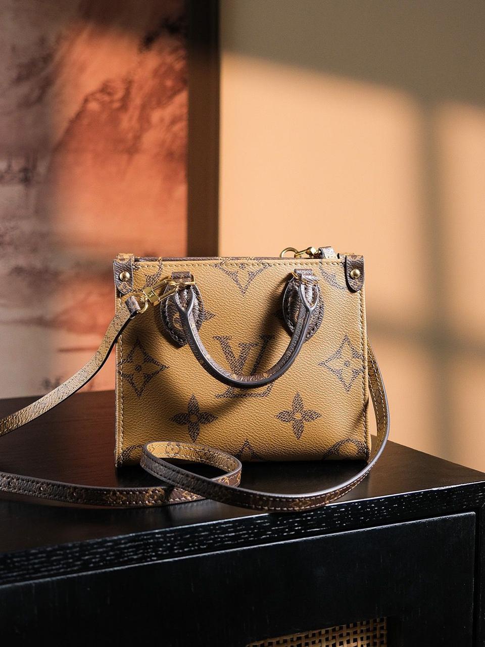Ladies Lv bags Lilly Onlines