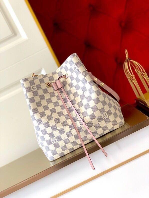 Ladies Lv bags Lilly Onlines