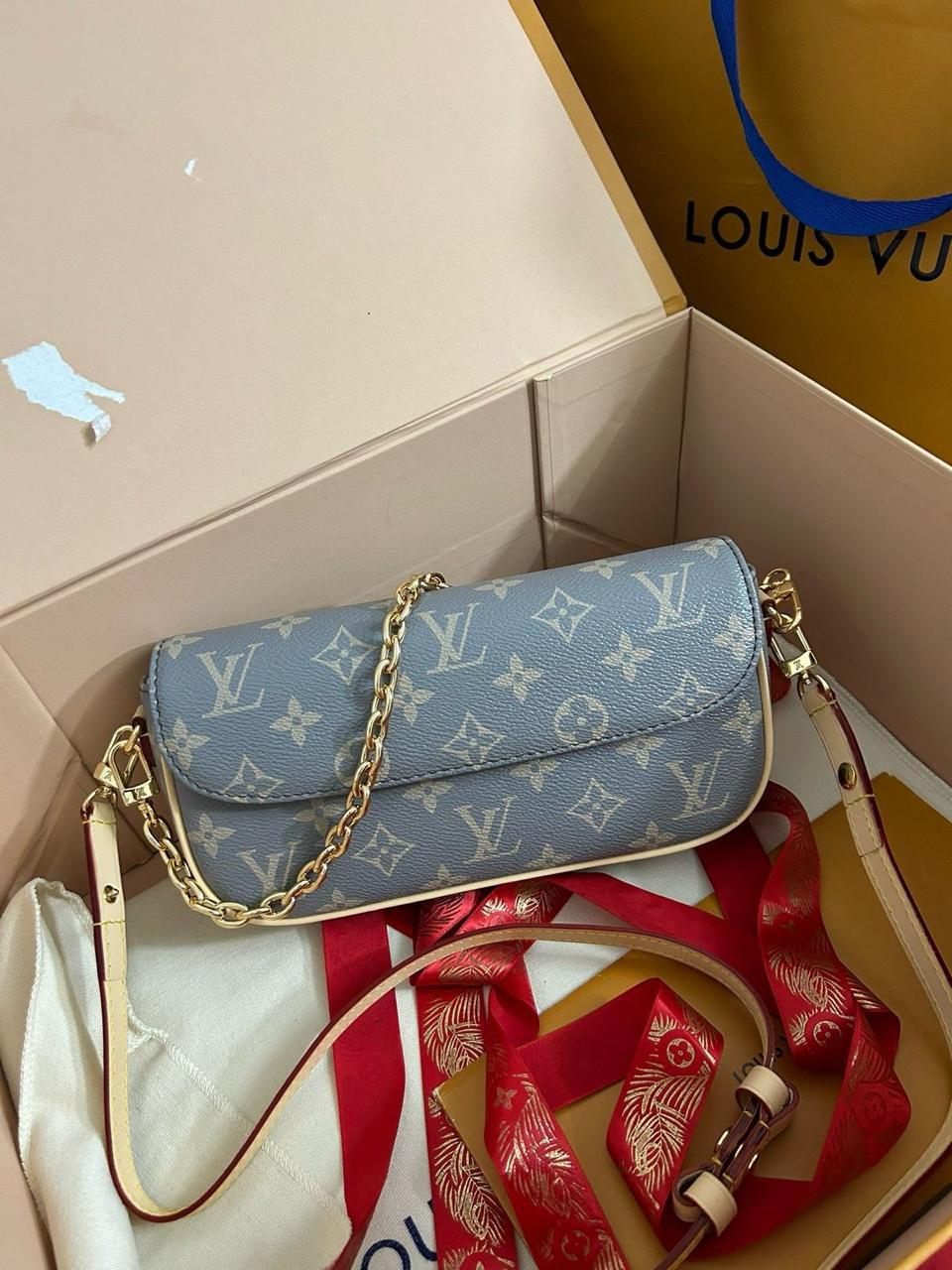 Ladies Lv bags Lilly Onlines