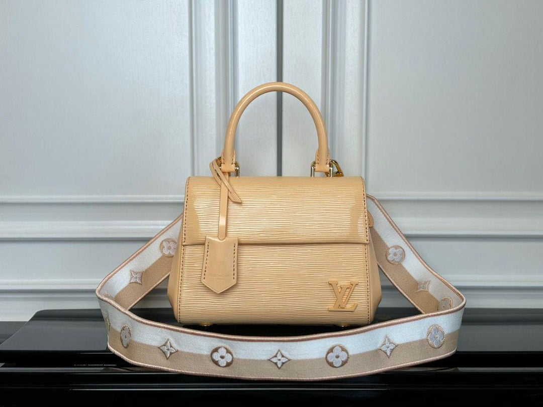 Ladies Lv bags Lilly Onlines