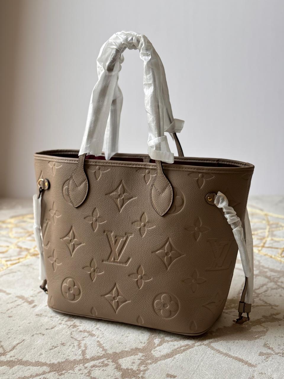 Ladies Lv bags Lilly Onlines