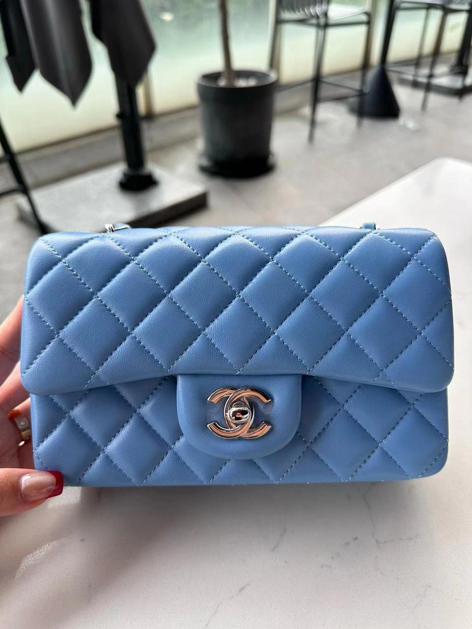 Ladies Chanel bags Lilly Onlines