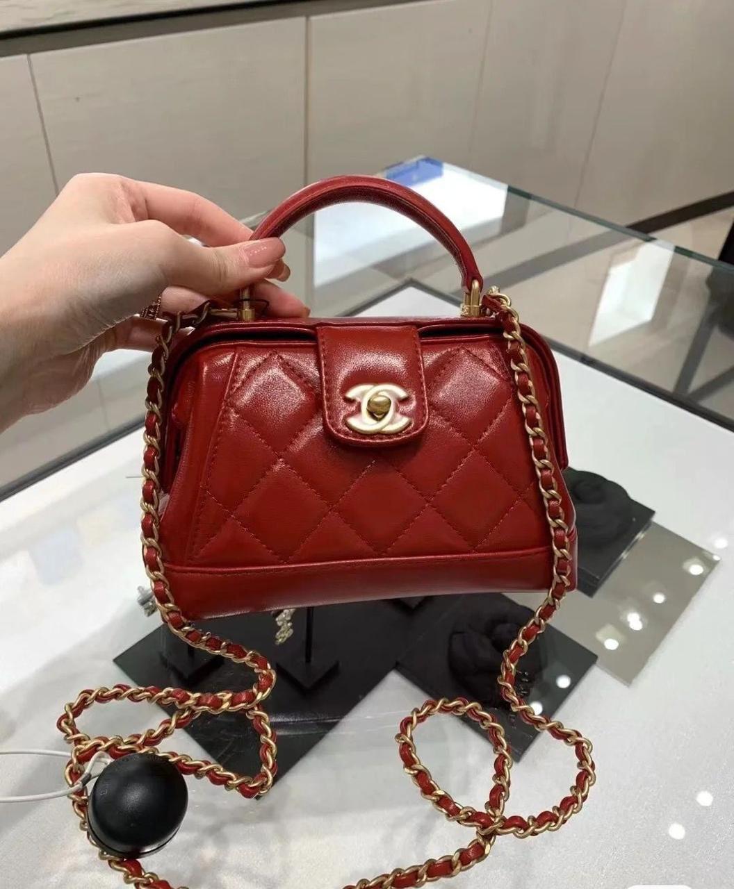 Ladies Chanel bags Lilly Onlines