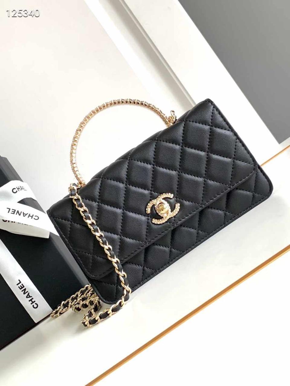 Ladies Chanel bags Lilly Onlines
