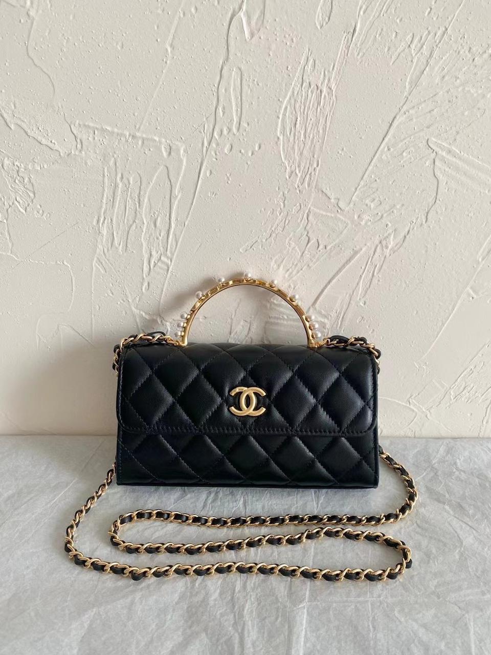 Ladies Chanel bags Lilly Onlines
