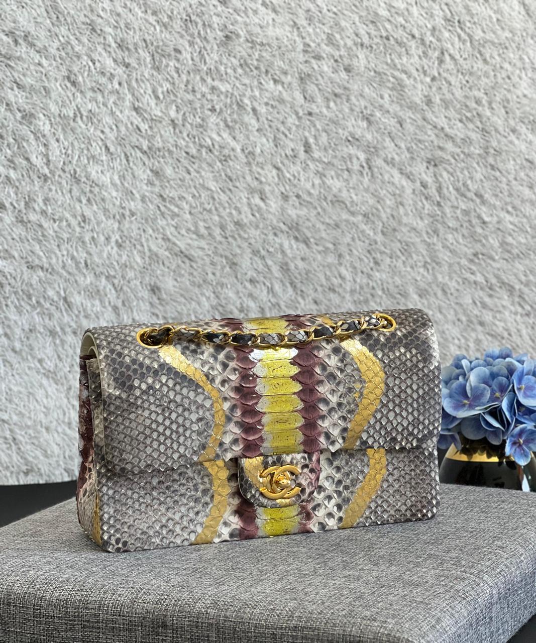 Ladies Chanel bags Lilly Onlines