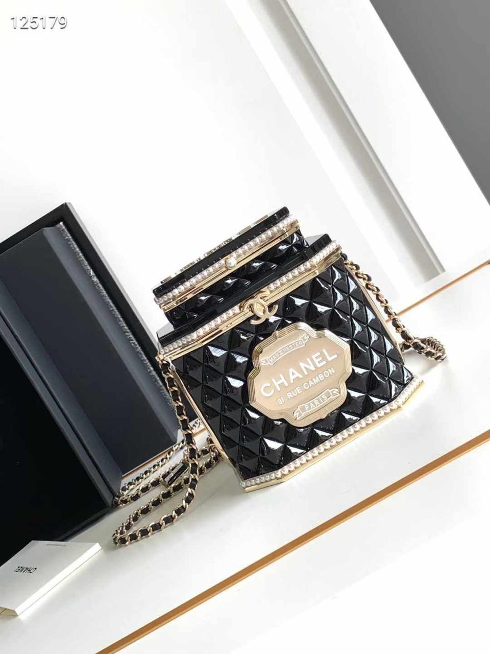 Ladies Chanel bags Lilly Onlines