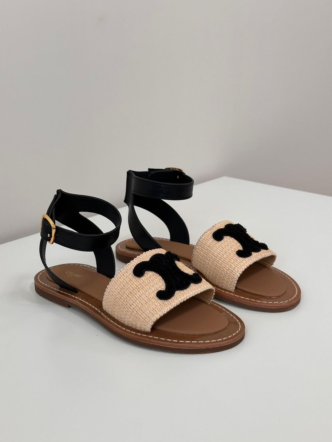 Ladies flats Lilly Onlines