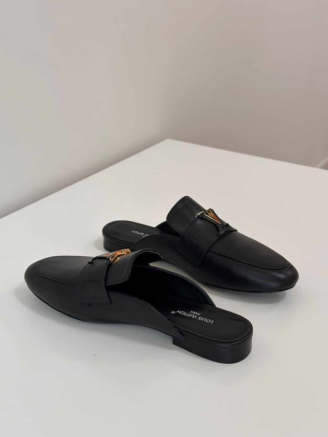 Ladies flats Lilly Onlines