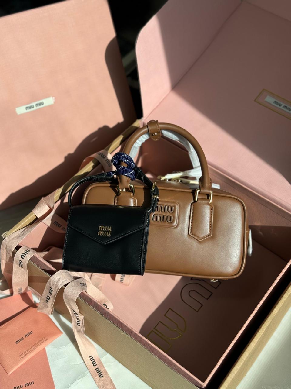 Ladies  Miu miu bags Lilly Onlines