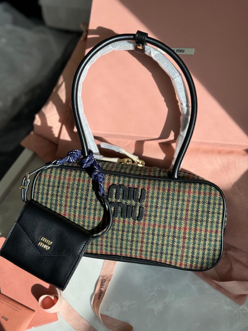 Ladies  Miu miu bags Lilly Onlines
