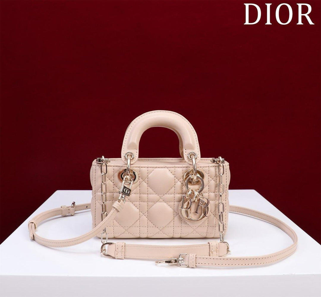 Ladies Dior bags Lilly Onlines
