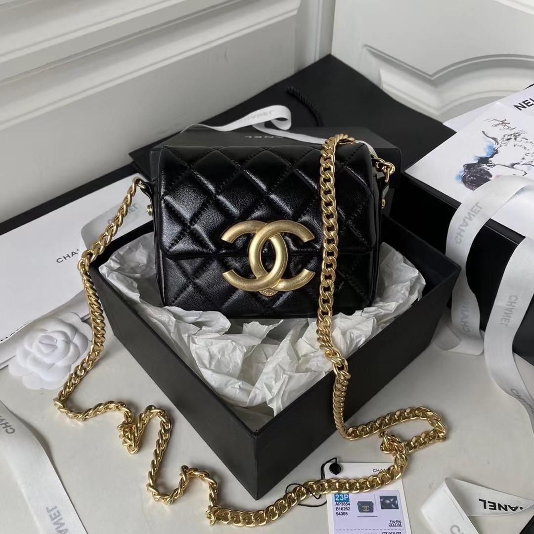 Ladies Chanel bags Lilly Onlines