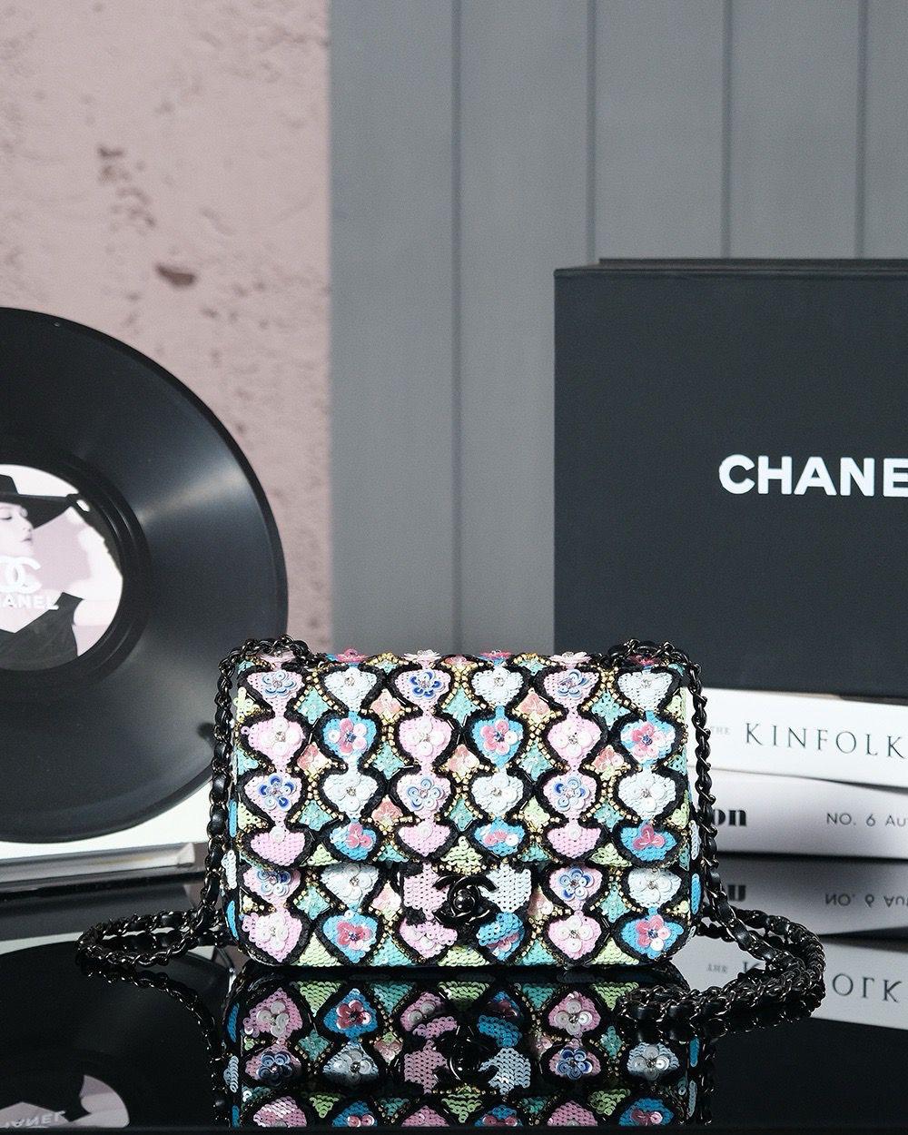 Ladies Chanel bags Lilly Onlines