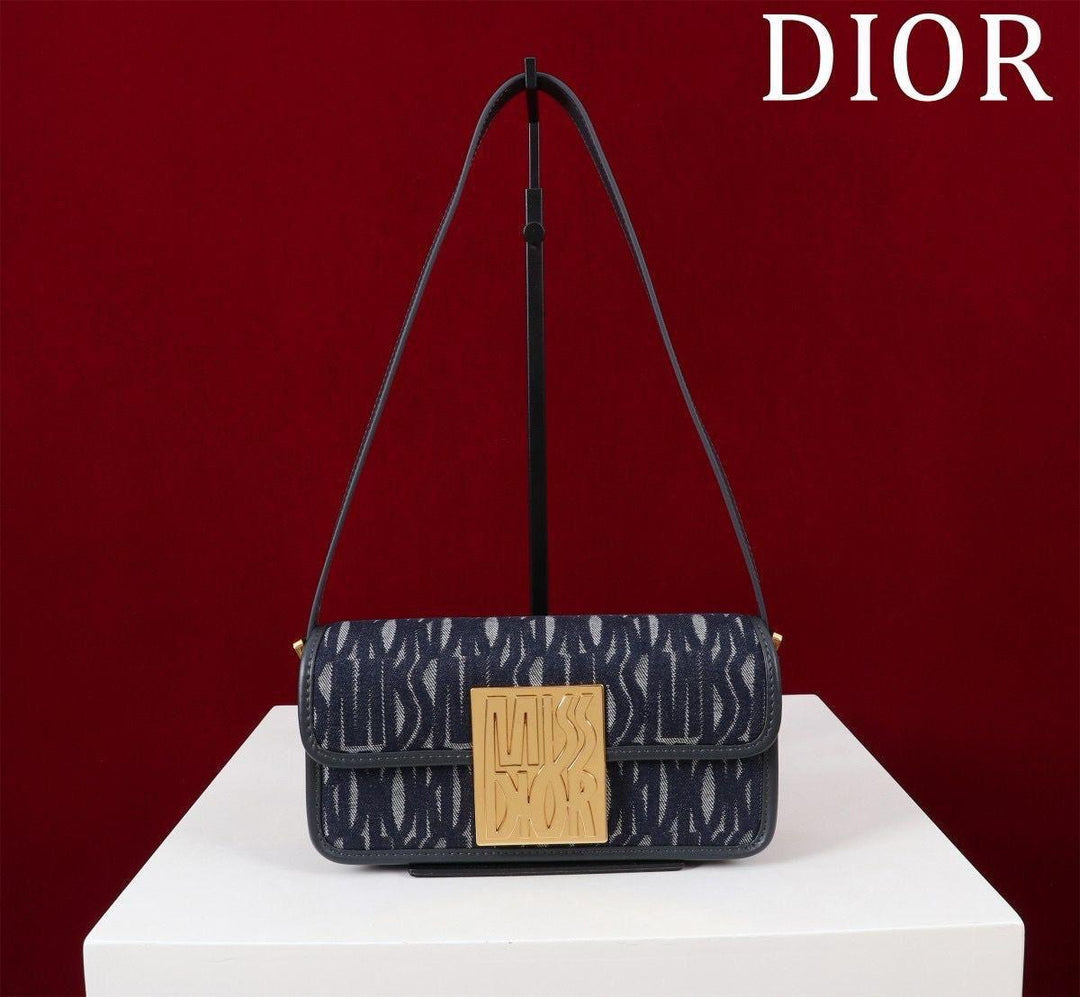 Ladies Dior bags Lilly Onlines