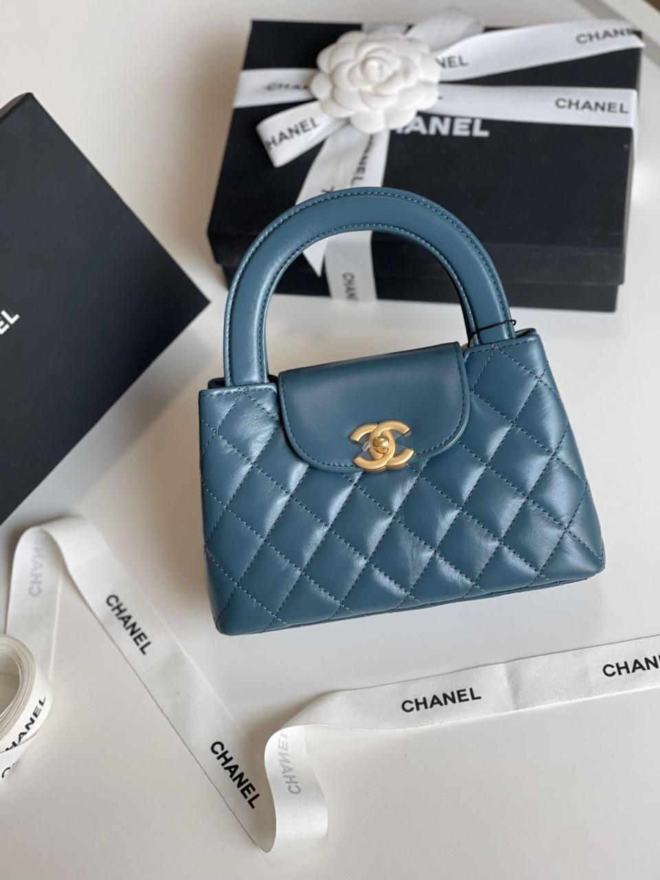 Ladies Chanel bags Lilly Onlines