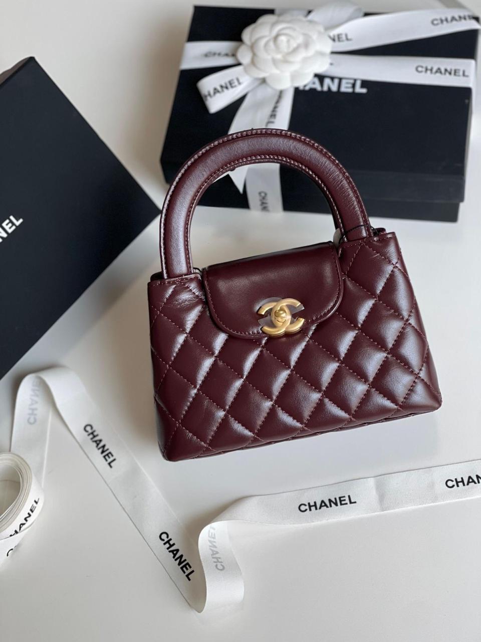 Ladies Chanel bags Lilly Onlines