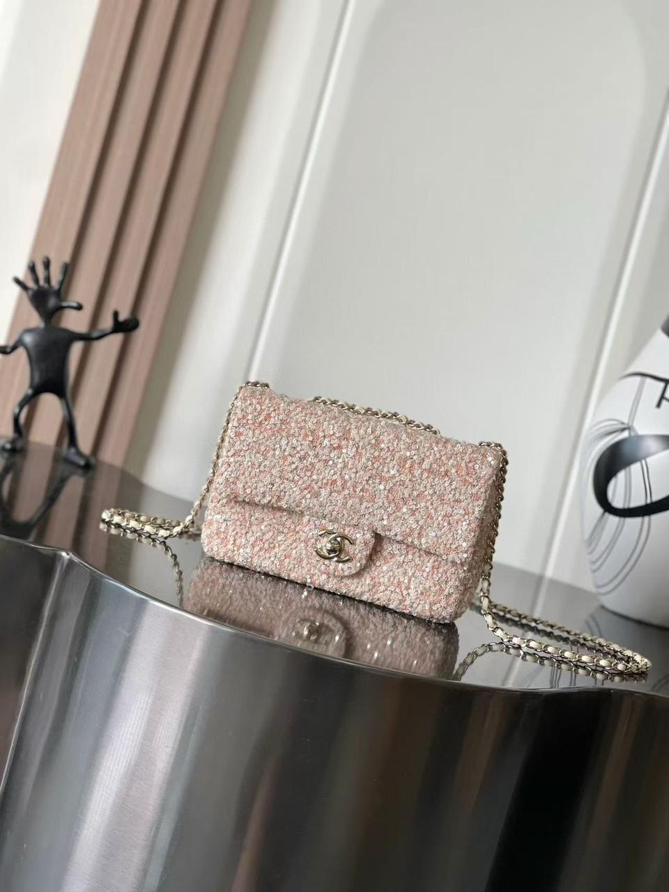 Ladies Chanel bags Lilly Onlines