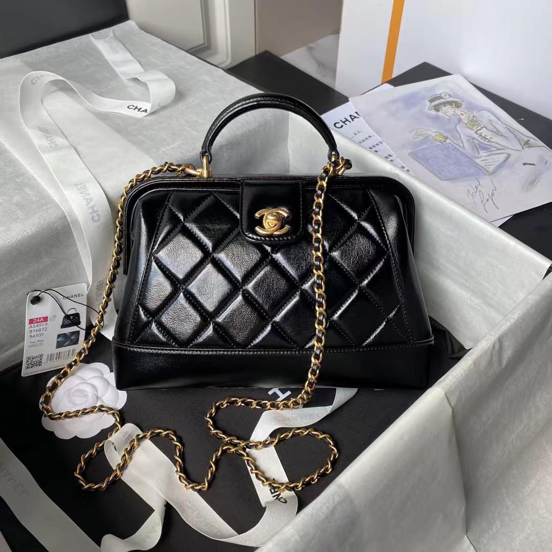 Ladies Chanel bags Lilly Onlines