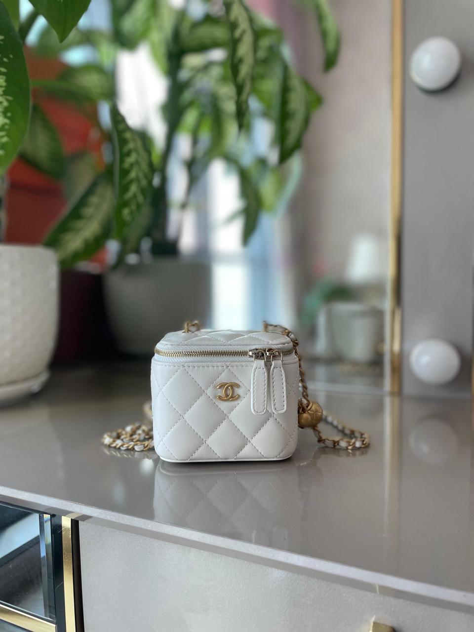 Ladies Chanel bags Lilly Onlines